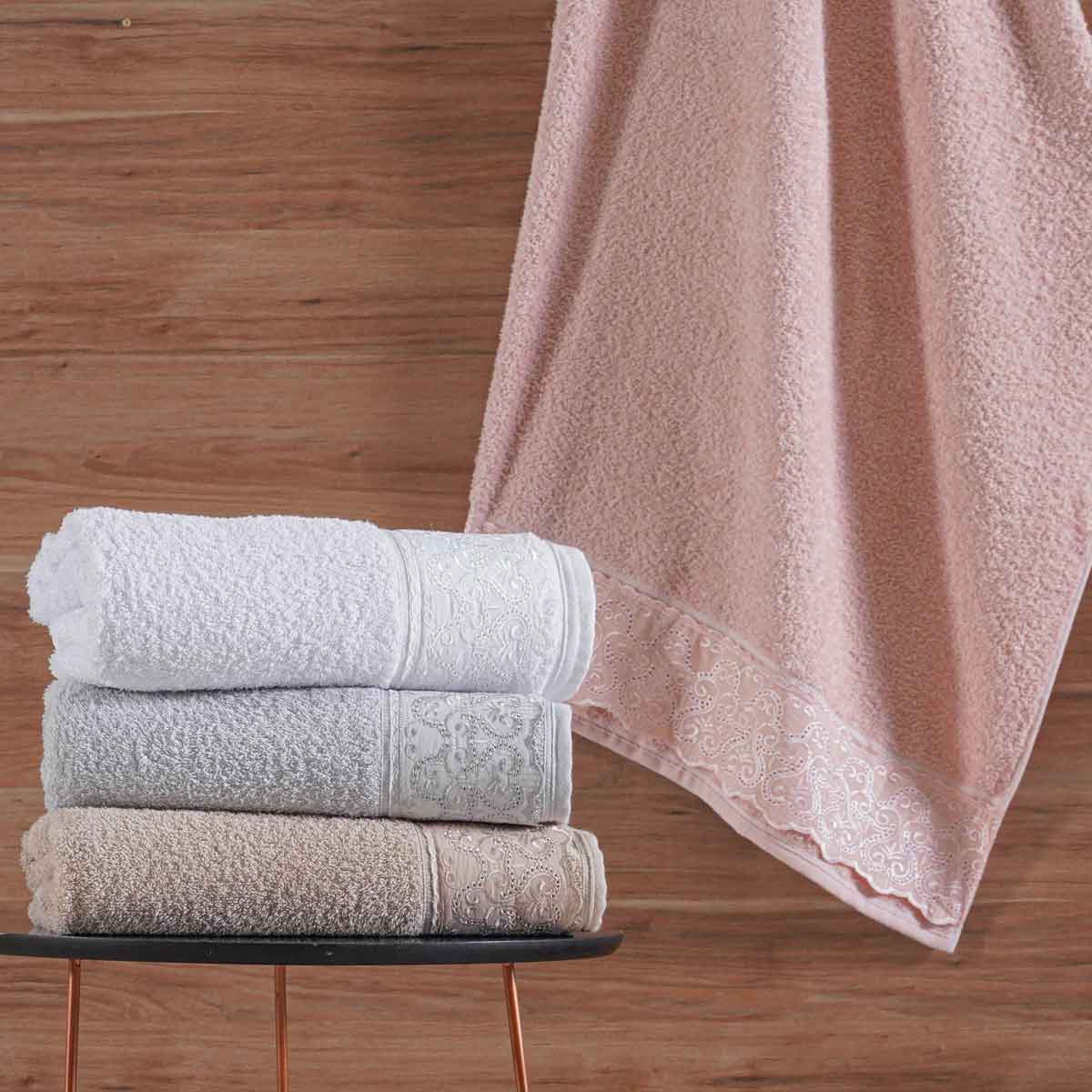 TOALHA DE BANHO BRODERIE 70cm x 1,35m - ROSA (SC)