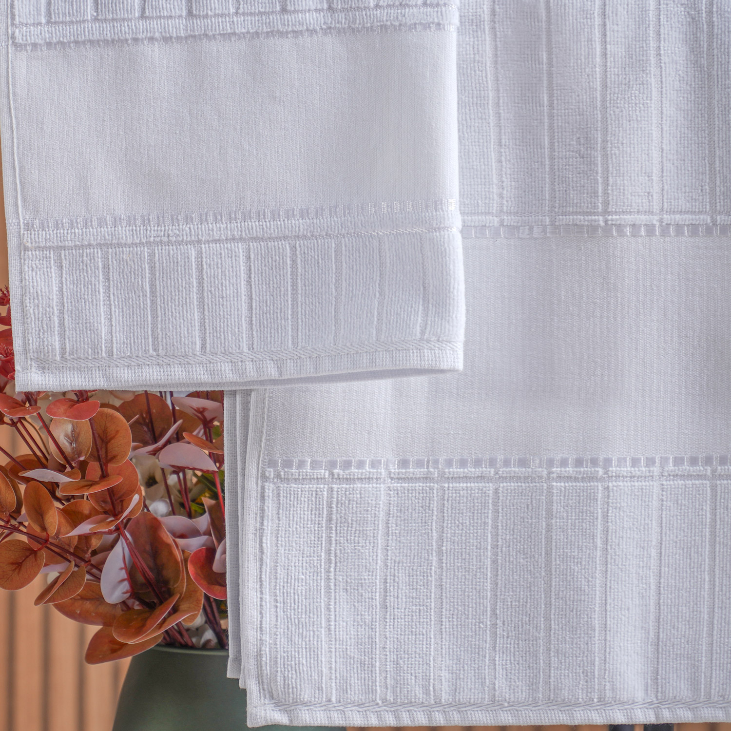 TOALHA DE ROSTO PONTO RUSSO AVELUDADA 45cm x 75cm - BRANCO (SC)