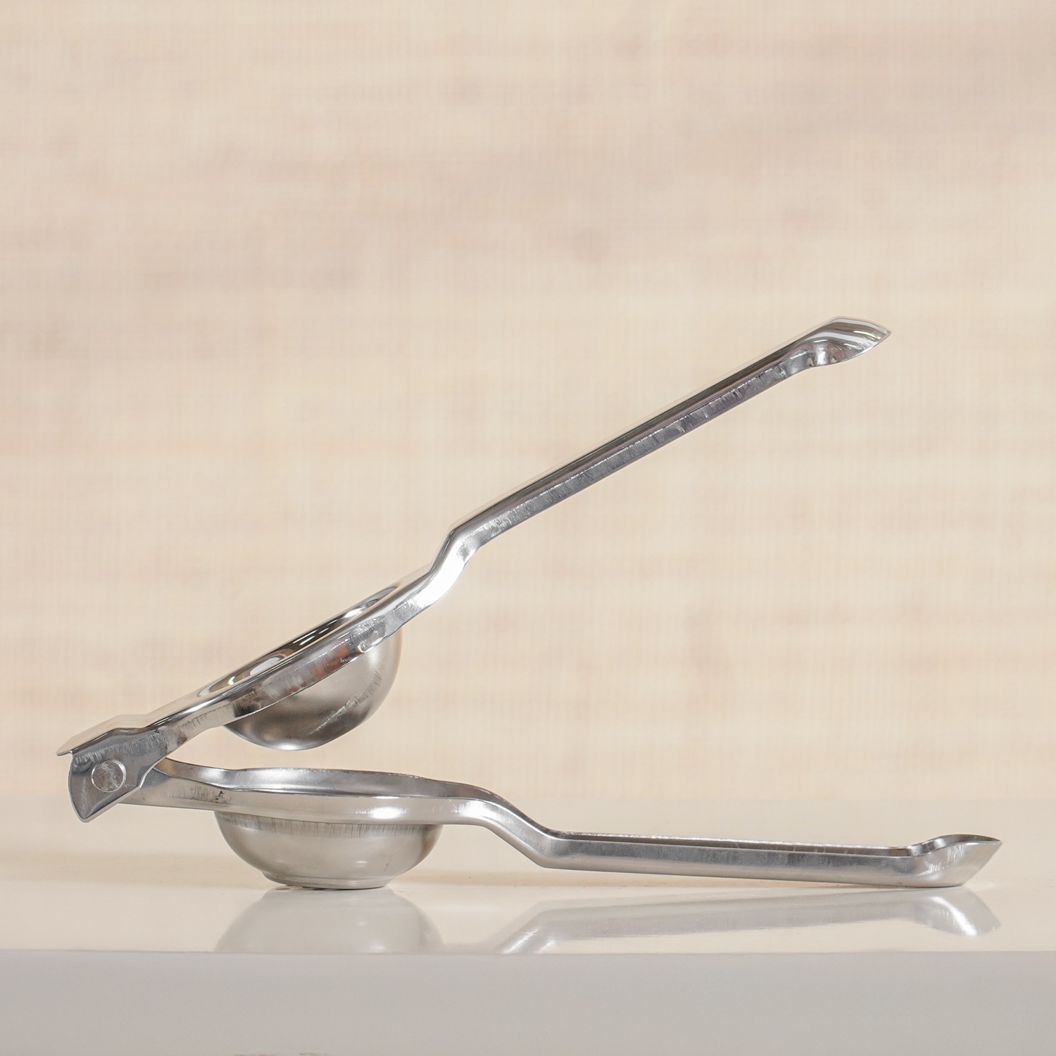 ESPREMEDOR DE LIMÃO INOX 20CM - INOX (SC)