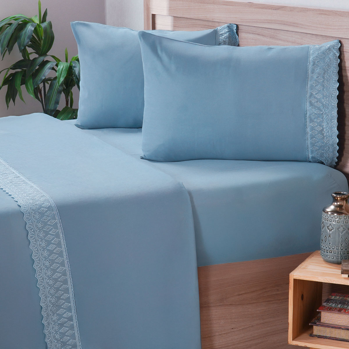 JOGO DE CAMA BRODERIE MICROFIBRA CASAL 4 PEÇAS - AZUL ACERO (SC)
